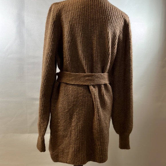 Wool blend cardigan Topshop, size 8-10, light brown color, very warm. - Picture 2 of 4